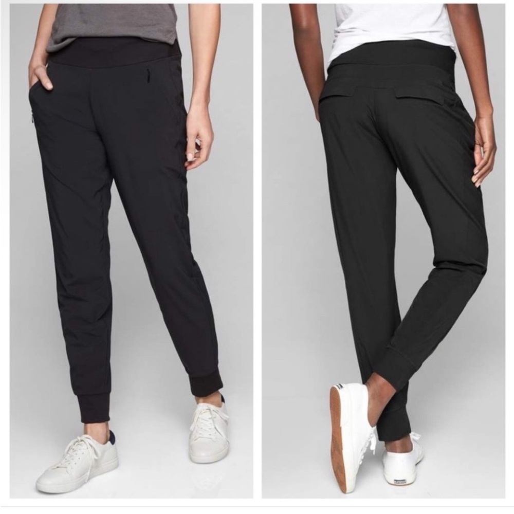 Athleta Soho Jogger Size 4